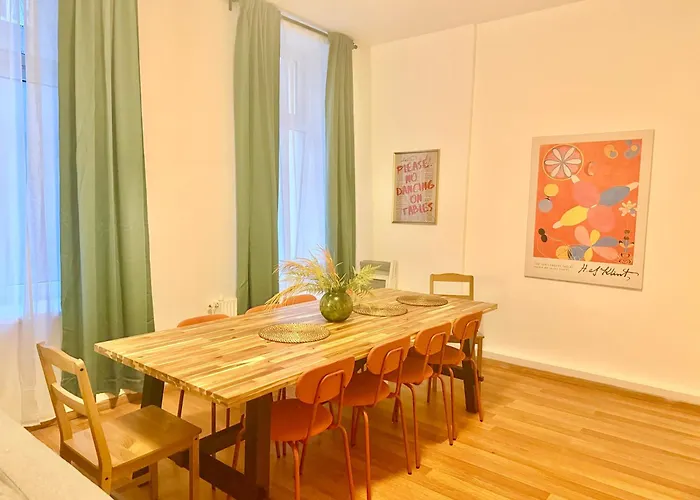 Spacious With Free Parking Daire *